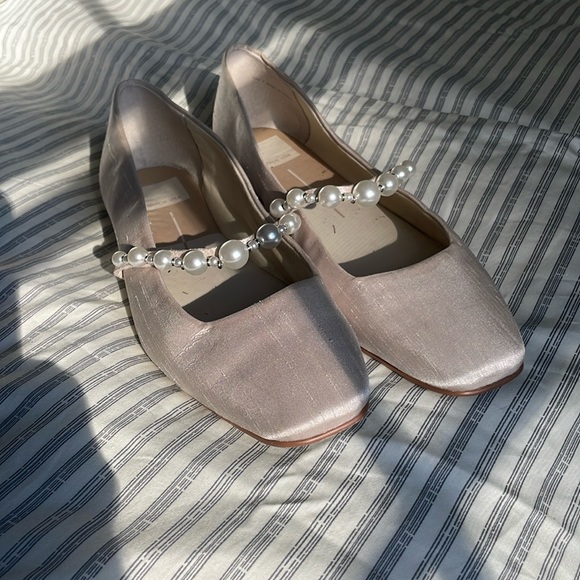 Dolce Vita Roxanna ivory pearl square toe flats - Picture 2 of 3
